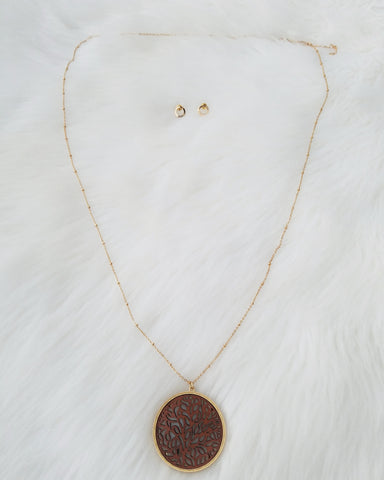 Large brown and gold leather necklace and gold stud earrings set