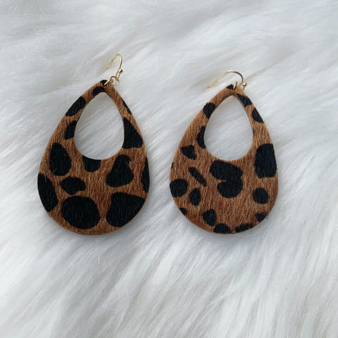 Tear drop cheetah print earrings